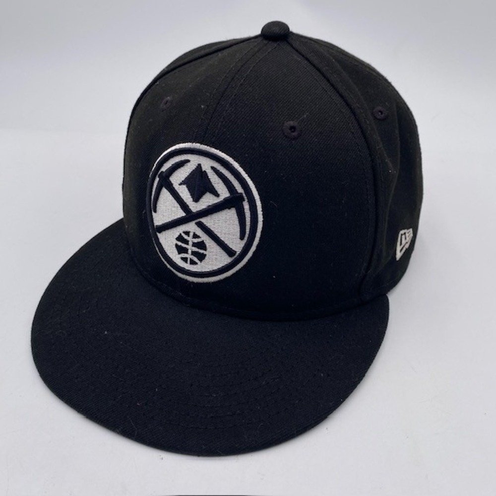 DENVER NUGGETS New Era 9FIFTY Snapback Hat Mens OSFM Black BLACKOUT NBA Logo